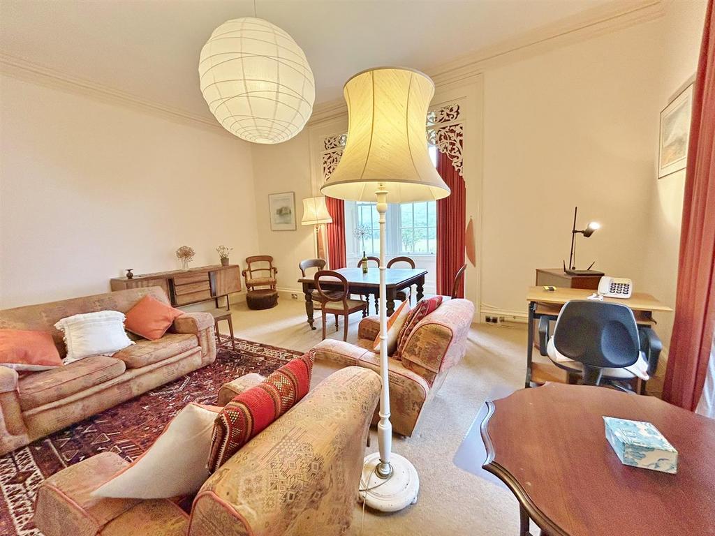 One, The Lodge, Lounge