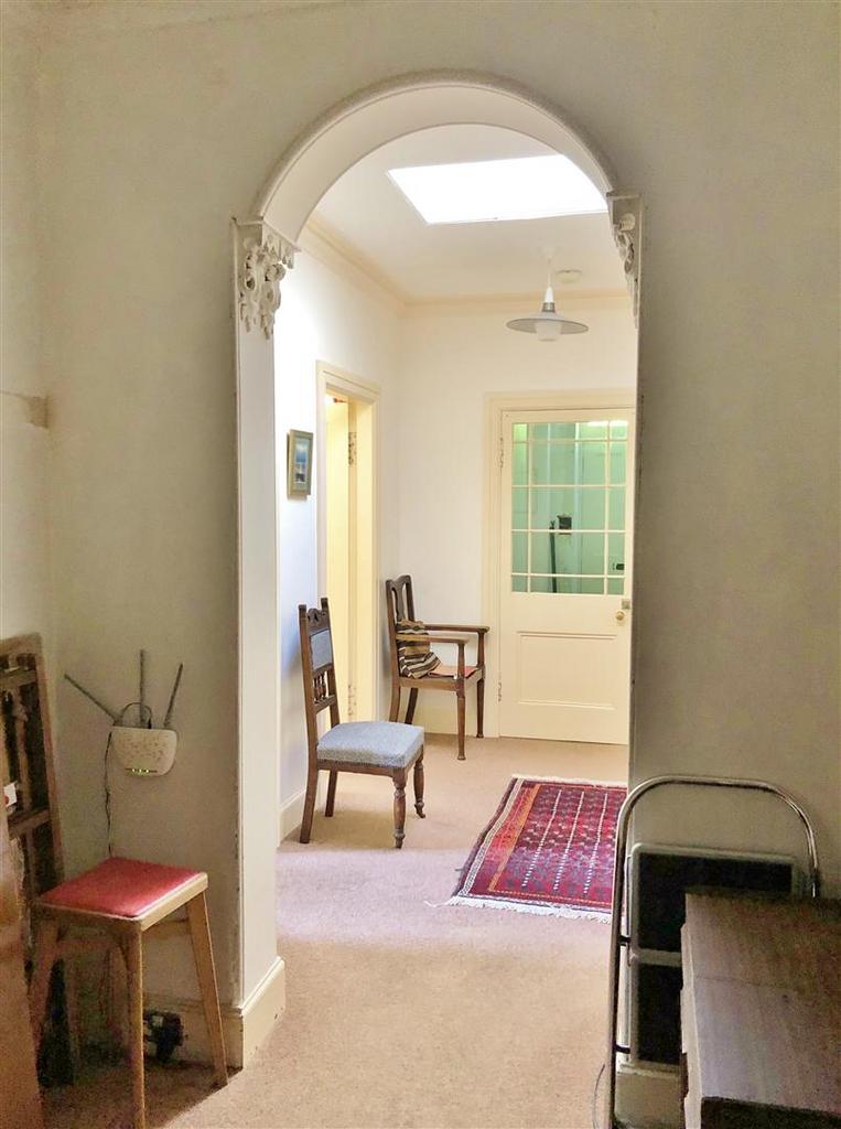 One, The Lodge, Entrance