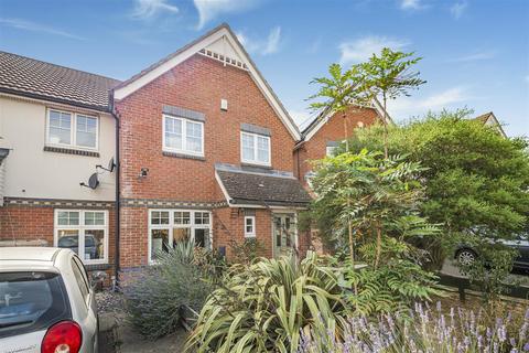 3 bedroom end of terrace house for sale, Clonmel Close, Caversham, Reading