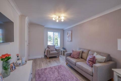 3 Finmere Way, Shirley, Solihull, B90 3SS