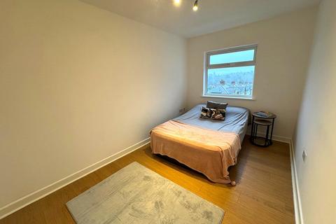 1 bedroom flat to rent, Sandhurst Road, Leicester LE3