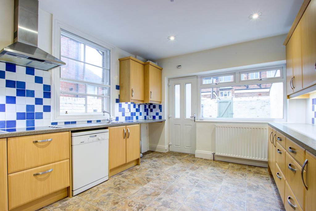 Kitchen 2