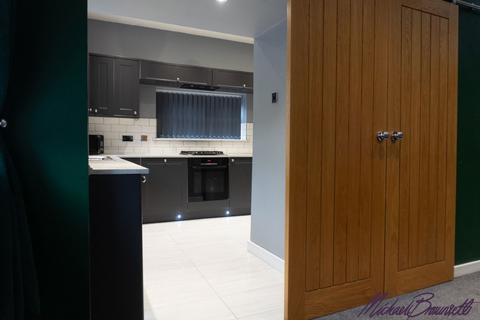 31 Beldon Lane, Bradford, BD7 4JZ