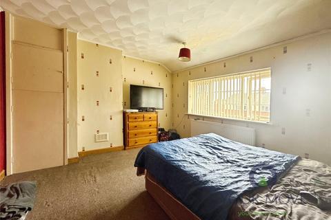 29 Abbots Road, Barnsley, S71 5NL
