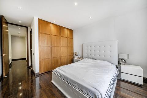 3 bedroom flat for sale, Sutherland House, Kensington, London, W8