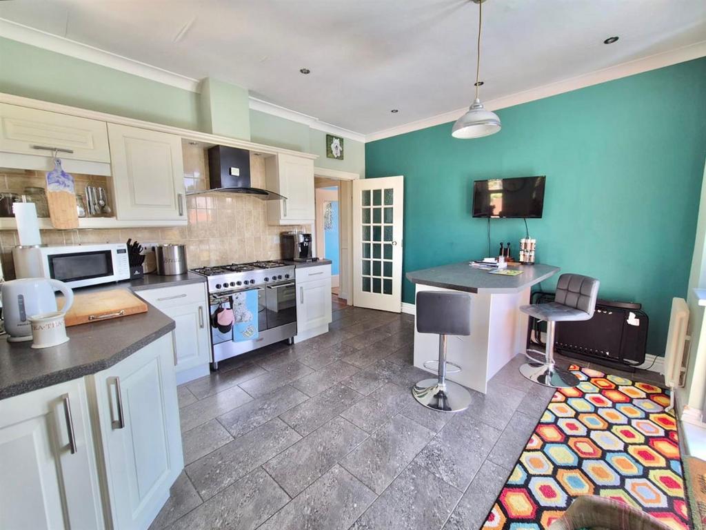 Breakfast Kitchen