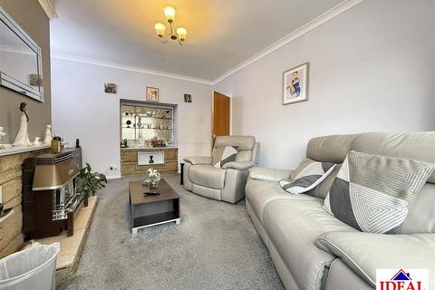6 Harold Avenue, Woodlands, Doncaster, DN6 7NT