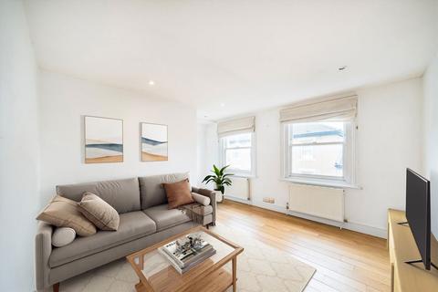 Eversleigh Road, London SW11