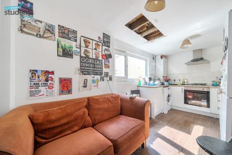 5 bedroom terraced house to rent, Viaduct Road, East Sussex BN1
