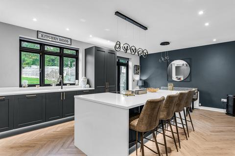 undefined, Canonsfield Road, Welwyn, Hertfordshire, AL6