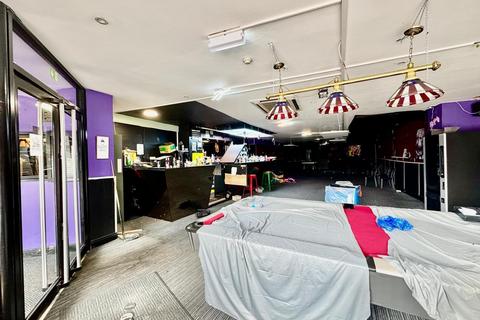 Retail property (high street) to rent, 23 High Street N Dunstable LU6 1XH