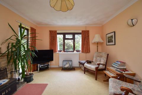 2 bedroom house for sale, Charles Road West, St. Leonards-On-Sea TN38
