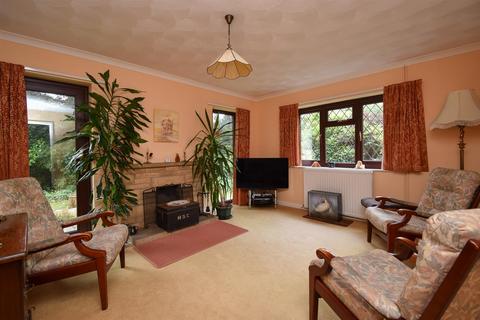 2 bedroom house for sale, Charles Road West, St. Leonards-On-Sea TN38