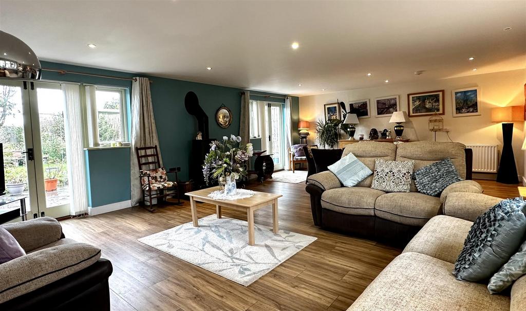 Temp Imagel Aofjk.jpg