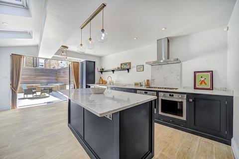 4 bedroom house for sale, Anstey Road, London SE15