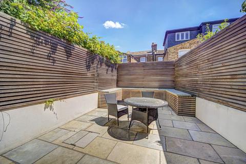 4 bedroom house for sale, Anstey Road, London SE15