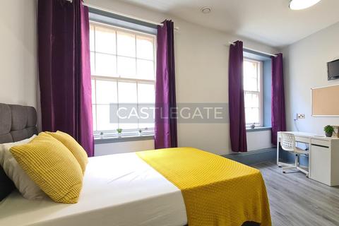 1 bedroom in a flat share to rent, Merchants Hall, St George Square, Huddersfield, HD1 1JF