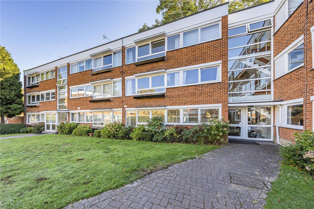 Kings Road, Surrey 2 bed apartment - £460,000