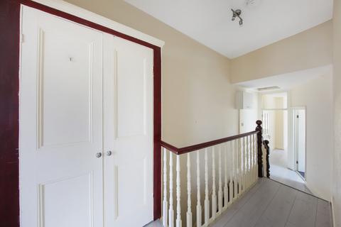 2 bedroom flat for sale, Ranelagh Road, London N17