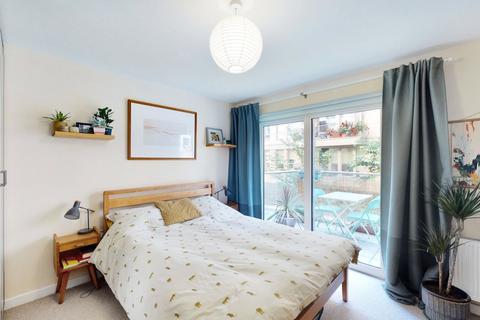 2 bedroom maisonette for sale, Barge Walk, Greenwich