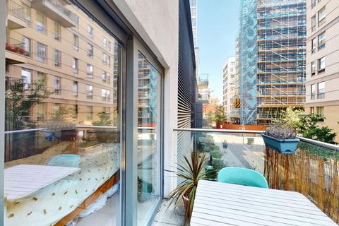 2 bedroom maisonette for sale, Barge Walk, Greenwich
