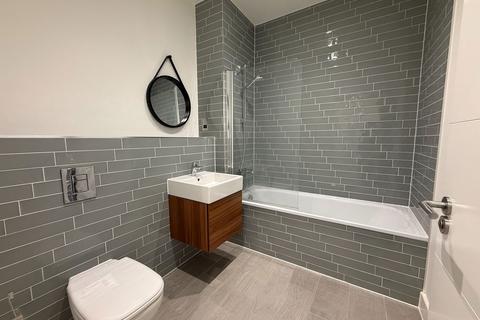 2 bedroom apartment for sale, Flat 68 Royal House Princes Gate 2-6, Homer Road