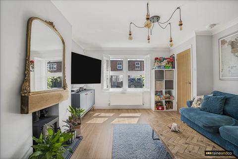 4 bedroom end of terrace house for sale, High Street, Codicote, Hitchin, Herts, SG4