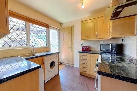 3 bedroom bungalow for sale, Oundle Drive, Moulton, NN3 7DD