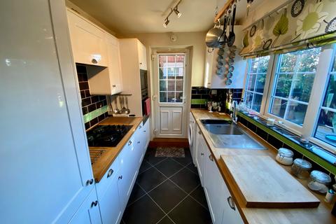 3 bedroom semi-detached house for sale, Oundle Drive, Moulton, NN3 7DD