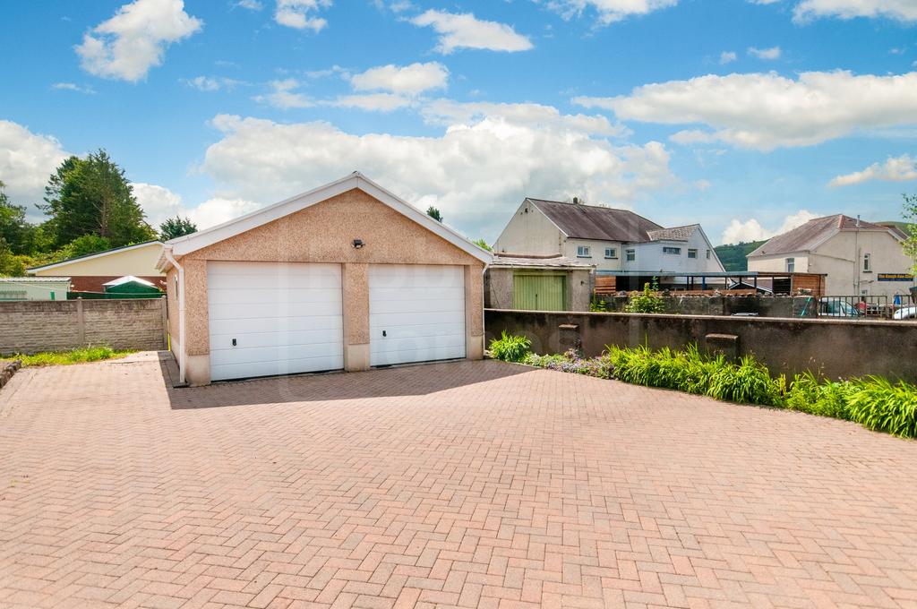Double Garage