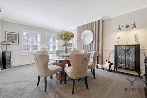 5 bedroom detached house for sale, Chelmsford CM2