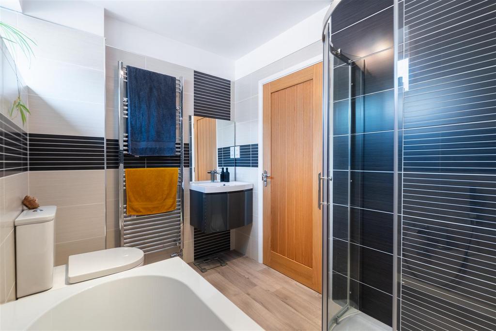 Bathroom-2.jpg