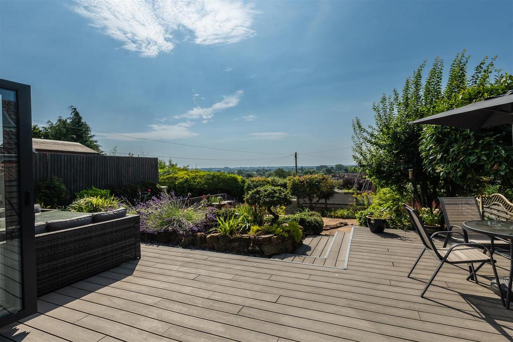 Garden-1.jpg