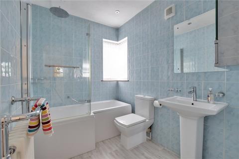 12 Brinklow Crescent, London, SE18 3BP