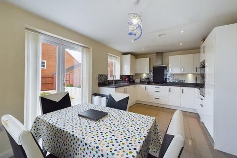 10 Bakers Lane, Long Buckby, Northampton, NN6 7WA