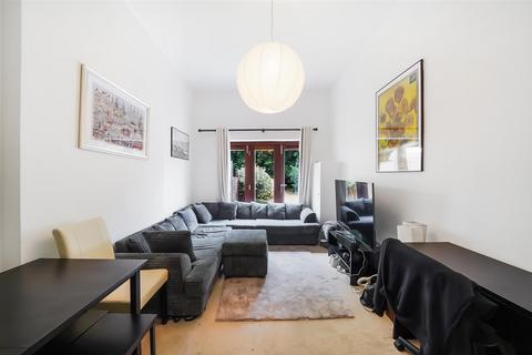 1 bedroom flat for sale, Oxford Road, Putney
