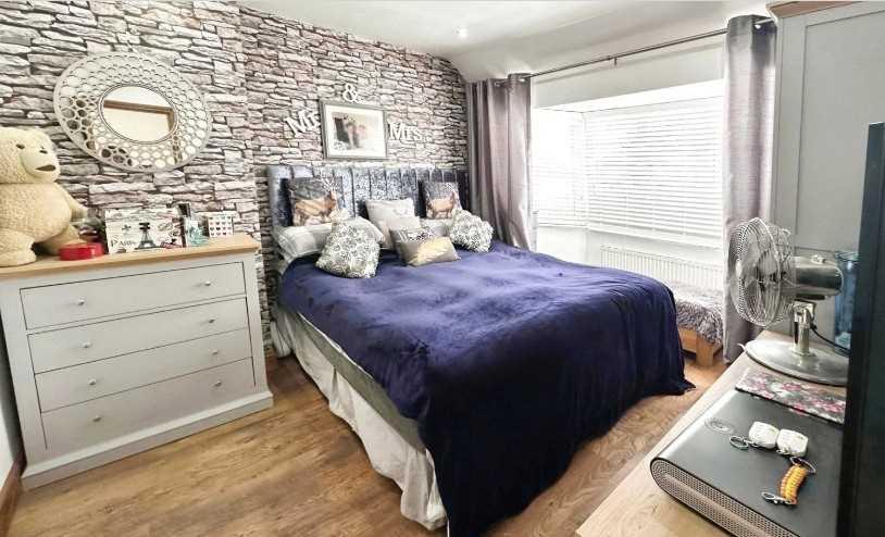 Bedroom    1
