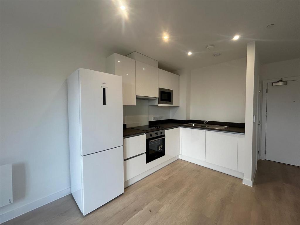 VXWhccwxc ECKfm Saczw Vng.jpg