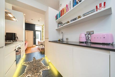 2 bedroom flat for sale, Kinnoul Road, London W6