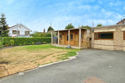 2 bedroom bungalow for sale, Shill Bank Lane, Mirfield, West Yorkshire, WF14