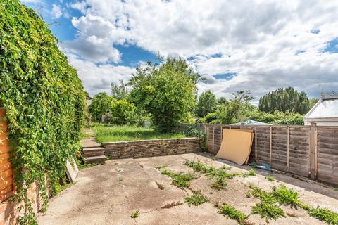 undefined, Fox Lane, Keston, BR2