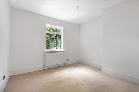 undefined, Fox Lane, Keston, BR2