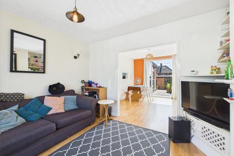 19 Bembridge Drive, Northampton, NN2 6LZ