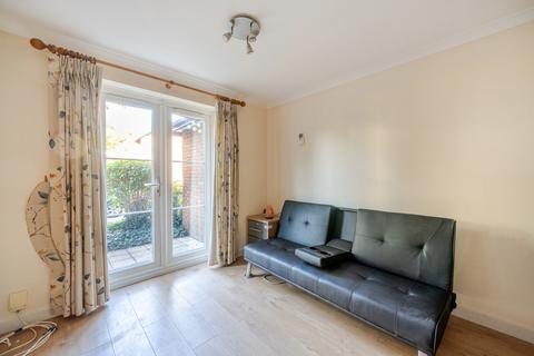 undefined, Kingsworthy Close, Kingston Upon Thames, KT1