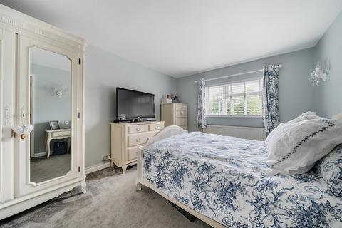 14 Fryern Close, Storrington, Pulborough, RH20 4PJ