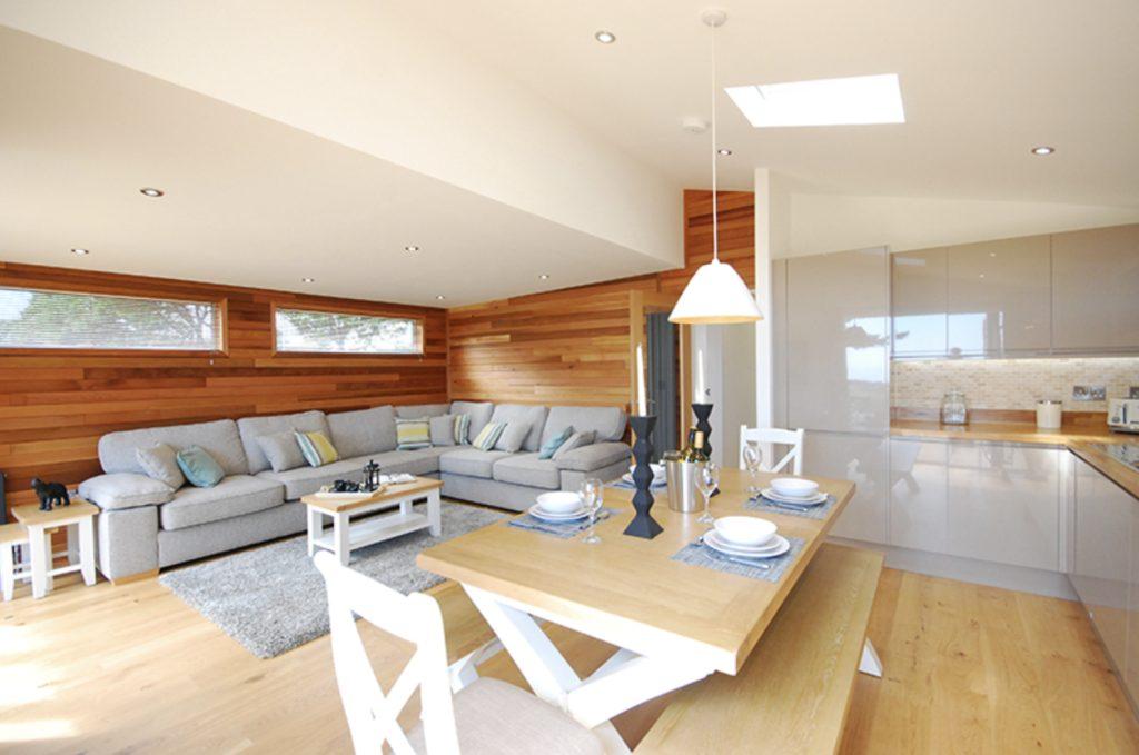 Coast View Shaldon- Timberventure-Seaspray-285000