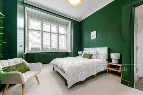 125a Clifford Gardens, London, NW10 5JG