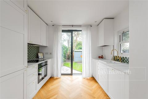 125a Clifford Gardens, London, NW10 5JG