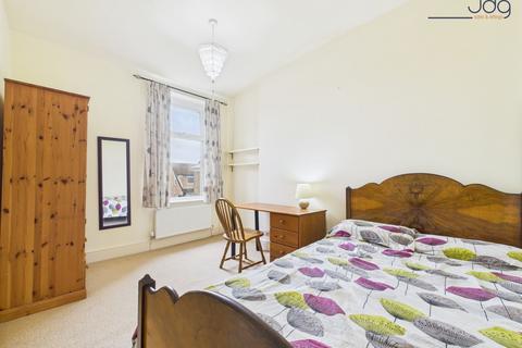 15 Vale Road, Lancaster, LA1 2JN