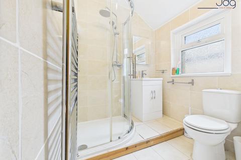 15 Vale Road, Lancaster, LA1 2JN